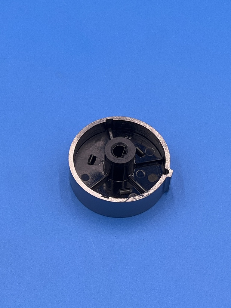 3055890051