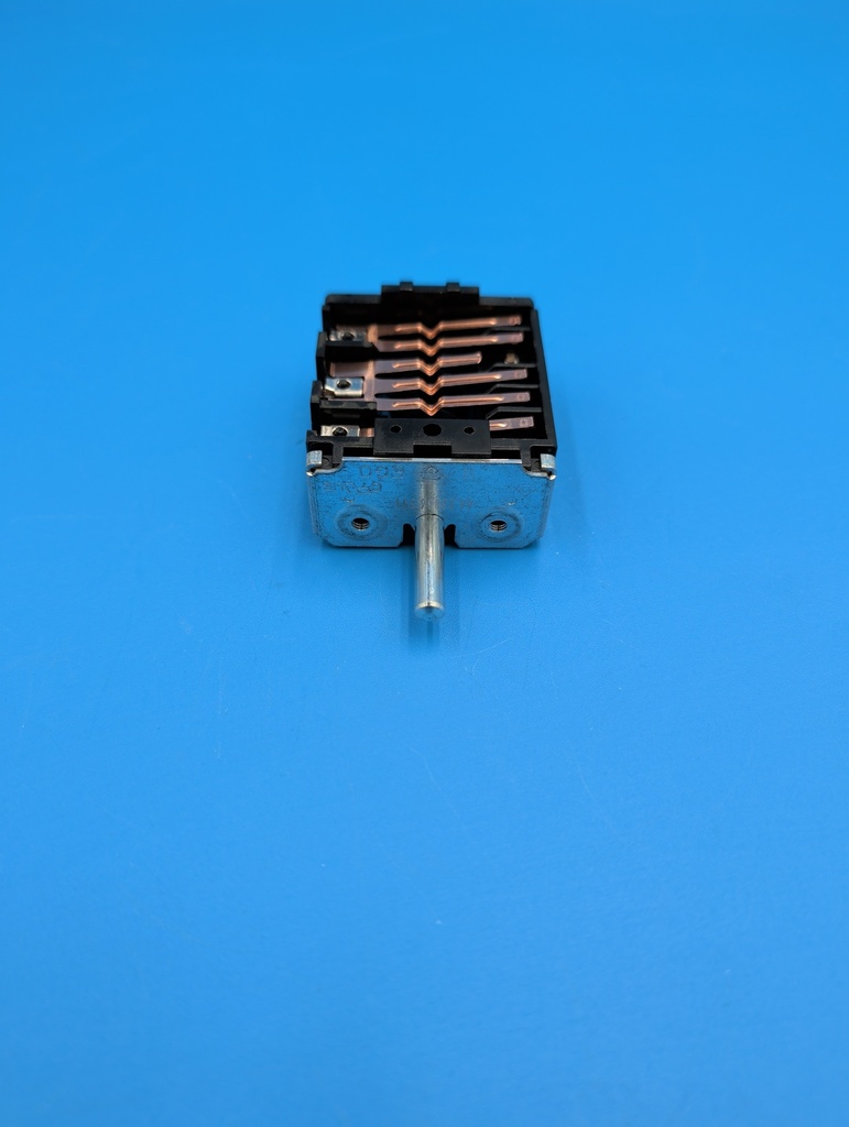4055550000